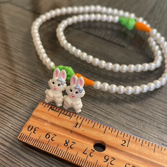 Vintage Resin Rabbit Earrings with Elastic Faux Pearl & Carrot Necklace - Picture 13 of 15